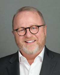 Mr. Kenneth L. Londoner M.B.A.