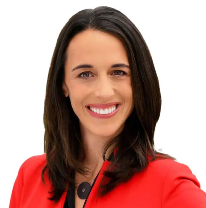 Ms. Noemie Clemence Heuland