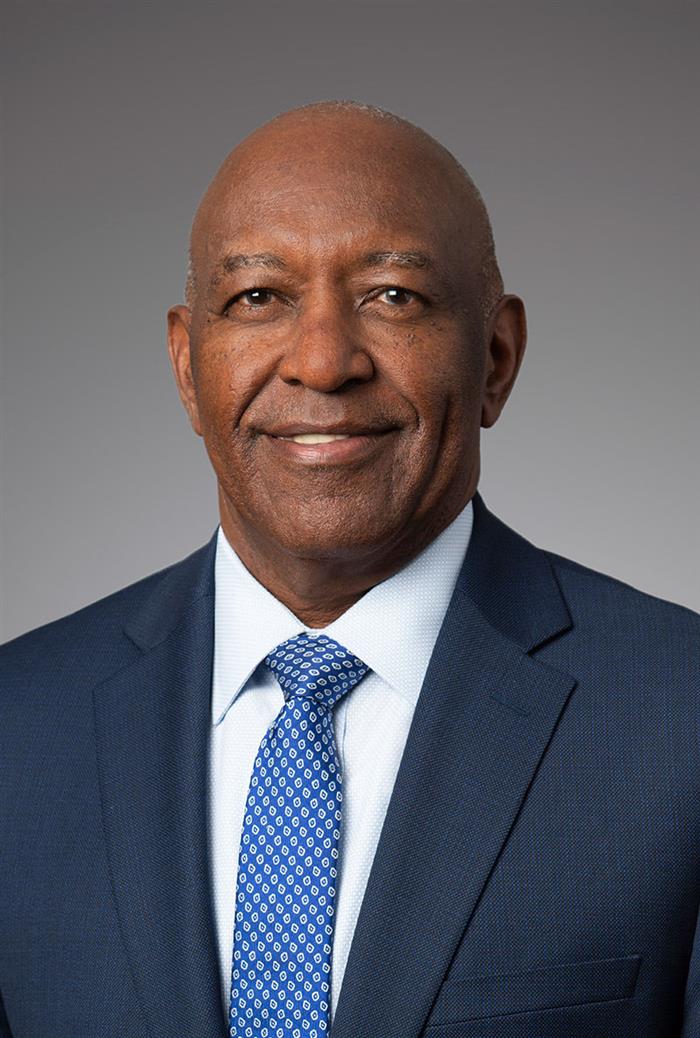 kenneth-robinson-net-worth-biography-and-insider-trading