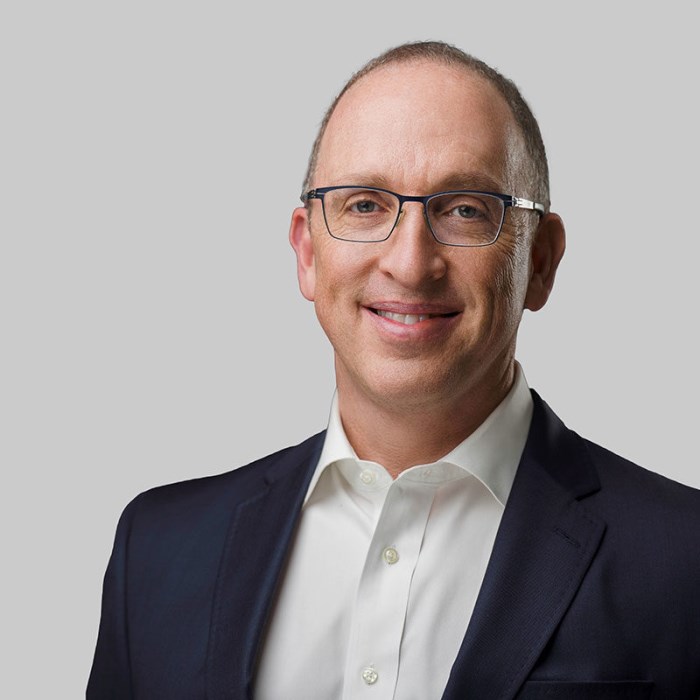 Mr. Robert H. Schwartz