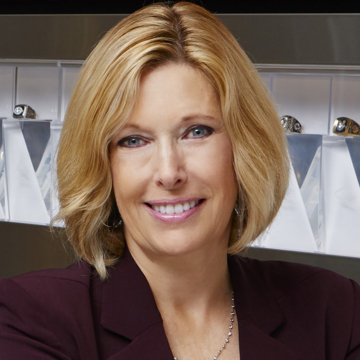 Dawn E. Hudson net worth and biography