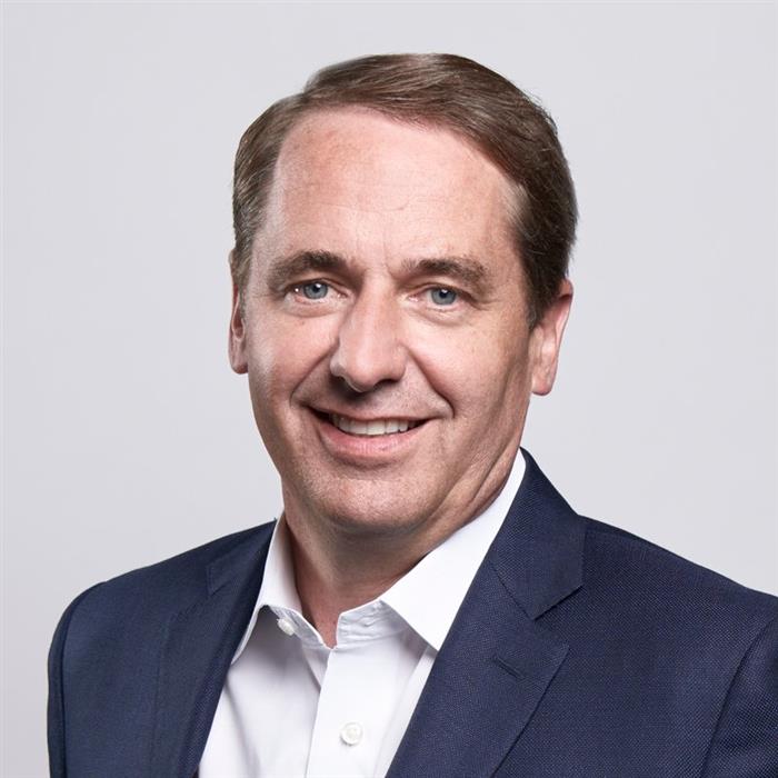 Jeffrey Simmons Net Worth, Biography, and Insider Trading