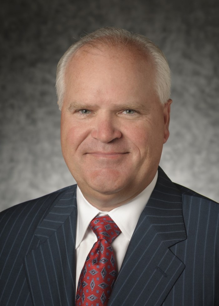 Robert A. Niblock Net Worth, Biography & Insider Trading History