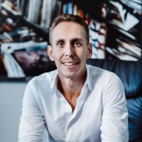 Mr. Nicolás  Mindlin