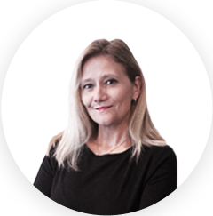 Andrea  Loewen net worth and biography